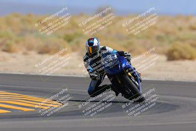 media/Oct-08-2022-SoCal Trackdays (Sat) [[1fc3beec89]]/Turn 16 (125pm)/